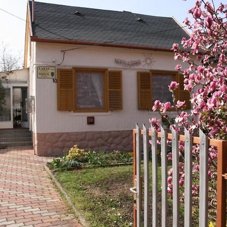 Napsugarka Haz Villa ซาลาคาโรส ภายนอก รูปภาพ